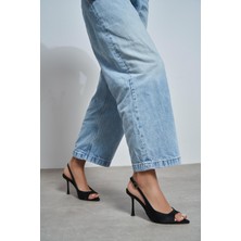 Nişantaşı Shoes Maia Siyah Saten Sivri Burun Önü Açık Ince Topuklu Kadın Ayakkabı