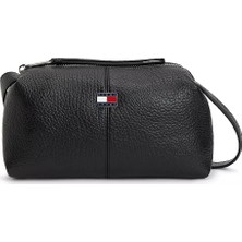 Tommy Hilfiger Kadın Kalın Askı Th Metal Logo Deri Fermuar Kapama Siyah Omuz Çantası AW0AW18775-BDS