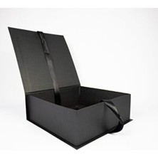 Empressco Siyah Kurdelalı Hediye Kutusu 35X25X10 Cm, Şık ve Kullanışlı Tasarım