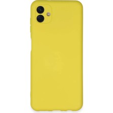 Newface Samsung Galaxy A04E Kılıf Nano Içi Kadife Silikon - Sarı
