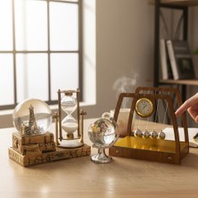 Keyfim Shop Kişiye Özel Dekoratif Masaüstü Seti Newton Denge Topları Eyfel Kulesi Kum Saati ve Dünya Biblo