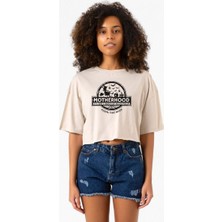 Motherhood Witch Bej Kadın Crop Tshirt