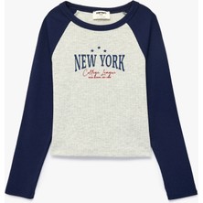 Koton New York Baskılı Uzun Kollu Bisiklet Yaka Tişört