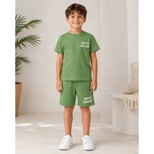 KR Kids Çocuk Haki Yeşil Kısa Kollu Tişört ve Şort Takımı New To The Club Baskılı Günlük Yazlık Takım