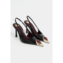 Nişantaşı Shoes Viper Siyah Rugan Altın Çerçeveli Taş Aksesuar Detay Sivri Burun Kadın Topuklu Ayakkabı