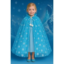 Toyfest Frozen Elsa Tarzı 80 cm Mavi Kar Taneli Pelerin – Kız Çocuk Kostüm Temalı Parti Aksesuarı 5-9 Yaş