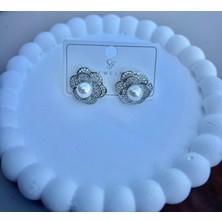 Vip Seri Ithal Zirkon Taşlı Çiçekli Küpe