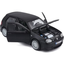 Colezium May 31290 1:24 Volkswagen Golf R32 -Necot