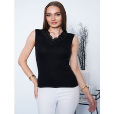 D'lavella Yakası Dantelli Atlet Bluz