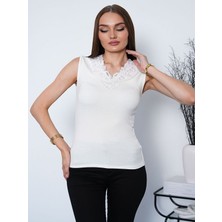 D'lavella Yakası Dantelli Atlet Bluz