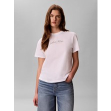 Calvin Klein Kadın Normal Kesim Yuvarlak Yakalı Logo Baskılı Pamuklu Kısa Kollu Beyaz T-Shirt LV047G804G-YAF