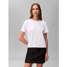 Calvin Klein Kadın Normal Kesim Yuvarlak Yakalı Pamuklu Logo Nakışlı Kısa Kollu Beyaz T-Shirt LV044C905G-YAA