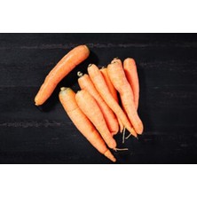 Montreal Tazedirekt Organik Havuç kg ( 1 Adet )
