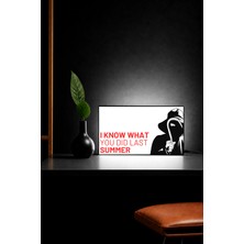 Gişe Arts Masa Lambası -  I Know What You Did Last Summer (Ne Yaptığını Biliyorum) Adaptörlü Dekoratif & Hediyelik Lamba