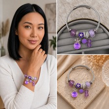 Fm 💎 Premium Parlak Mor Çiçek ve Kristal Charm Detaylı Gümüş Renk Kadın Charm Bijuteri Bileklik (20CM)