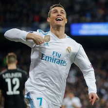 Beyaz Kiew Final 2018 Real. Madrid. Uzun Kol Ronaldo Şampiyonlar Ligi Yetişkin Forması