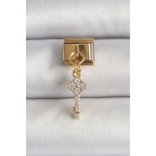 GV Home Mey Ithalat® 316L Çelik Gold Renk Sallantı Zirkon Taşlı Anahtar Model Nomination Charm