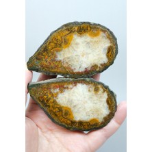 Healcrystal Hardal Sarısı ve Kırmızı Nakışlı Kelebeksi Siyah Deniz Yosunu Akik Çifti