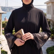 Zeynep Uyanık Beyaz Sündüs Asil Dantel Ferace  – Kuşaklı & Fermuarlı Özel Tasarım