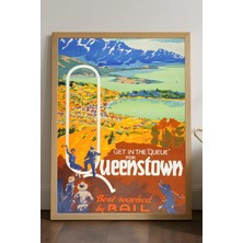 Duvarda Queenstown Doğal Ahşap Çerçeveli Poster, Dekoratif Seyahat Duvar Tablosu