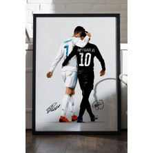 Duvarda Ronaldo Neyman Siyah Ahşap Çerçeveli Poster, Dekoratif Futbol Duvar Tablosu