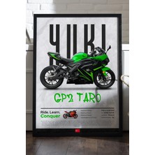 Duvarda Yuki Gp2 Taro Siyah Ahşap Çerçeveli Poster, Dekoratif Motosiklet Duvar Tablosu