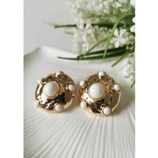Halley Concept Beyaz Mineli Gold Bombeli Küpe 3 cm Vintage Tasarım