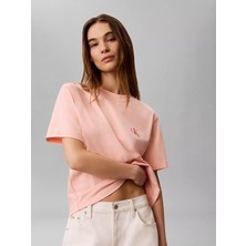Calvin Klein Kadın Normal Kalıp Pamuklu Yuvarlak Yakalı Ck Logo Baskılı Kısa Kollu Pembe T-Shirt LV047G826G-4TJ