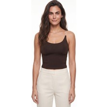 Onloox Acı Kahve Likralı Esnek Kumaş Cup Formlu Crop Kesim Şeffaf Askı Detaylı Toparlayıcı Bluz