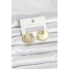 Moresun Buğz Gold Renk Pirinç Deniz Kabuğu Model Kadın Küpe