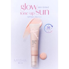 MISSHA Pürüzsüzleştirici Aydınlatıcı Ton Eşitleyici Güneş Kremi Glow Skin Tinted Tone-Up Sun SPF50+ PA++++