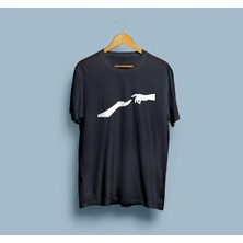 Oversize Birbirine Uzanan Eller Silüeti Baskılı Unisex T-Shirt