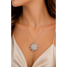 LES PETITES MAINS Silver Flower Necklace Kolye | Şık El Yapımı Bijuteri Kadın Kolyesi