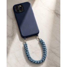LES PETITES MAINS İconic Koyu Mavi Makrome Örgü Telefon Askısı | El Örgüsü Telefon İpi ve Çanta Aksesuarı