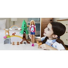 Die Grup Barbie Bebek ve 10 Hayvan Figürü ile Eğlenceli Oyun Seti