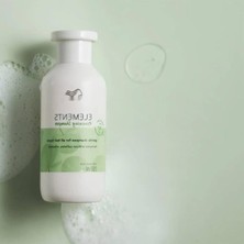 Esranın Dünyası Doğal Içerikli Yenileyici Şampuan 250 ml