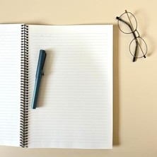 Esranın Dünyası Spiralli Not Defteri - A4 Boyut, Çizgili, 60 Yaprak