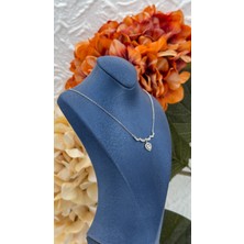 Livora Jewelry 925 Ayar Gümüş Zirkon Taşlı Kavisli Sallantılı Kalp Kadın Kolye