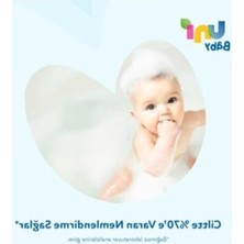 Esranın Dünyası Bebekler Için Saç ve Vücut Şampuanı 900 ml