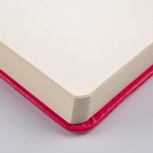 Esranın Dünyası Kırmızı Renkli 12 x 12 cm Ölçülerinde 140 G Eskiz Defteri, 80 Yapraklı Tasarım