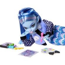 Esranın Dünyası Monster High Fearbook Abbey Bominable Set, Oyuncak Bebek ve Aksesuarlar, Sanat Kulübü, Kolej Ceketi, Yıllık, Boyama ve Modelleme Aletleri, JDR58