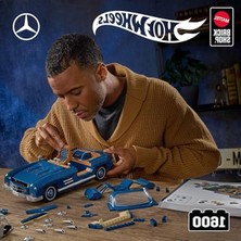 Larskas 1500 Parçalı Metal Yarış Arabası Oyuncak, 1:12 Ölçekli Gri Model