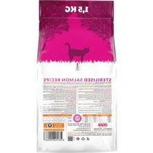 Larskas Kısırlaştırılmış Kediler Için Somonlu Tahılsız Kuru Kedi Maması - 1.5 kg