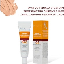 Larskas Yüksek Koruma Spf 50 Tinted Güneş Kremi