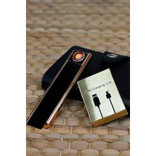 Larskas Şarjlı USB Li Çakmak, Kişiye Özel Kodlu Baskılı, M Hediyeli, Siyah