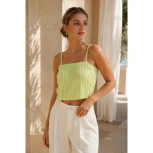Quhox Kadın Yeşil Piliseli Ince Askılı Crop Bluz
