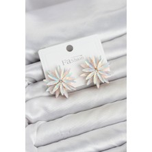Hatıra Kutusu Lotus Model Beyaz Renk Kristal Taşlı Kadın Küpe - Lisinya