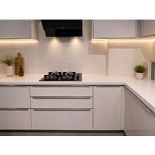 Özel Üretim Mutfak / Teşhirden Mutfak / Indirimli Tasarım Mutfak / Modern Minimalist Mutfak Tasarımı / LED Aydınlatmalı Ferah Mutfak / Ferah Mutfak Dekorasyonu / Şık Mutfak Dolapları