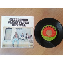 Plakperest Creedence Clearwater Revival ‎– Sweet Hitch-Hiker / Door To Door - 1971 Canada Basım 45 Lik Plak