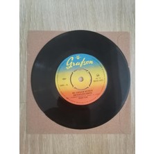 Plakperest Neşe Can - Bu Akşam Bütün Meyhanelerini - Sevmiyorum Seni Artık - 1967 Türkiye Basım 45 Lik Plak